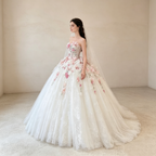 Trägerloses Prinzessin Abendkleid mit 3D-Blumen – Voluminöses Festkleid mit Spitze