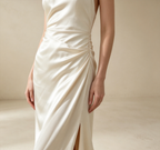 Halterneck Satin Abendkleid Elegant Maxi mit Schleppe Neckholder Ballkleid Ärmellos Bodenlang für Damen S-L - Auf Lager