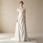 Schulterfreies Satin Abendkleid mit Drapee-Effekt – Elegantes Maxikleid