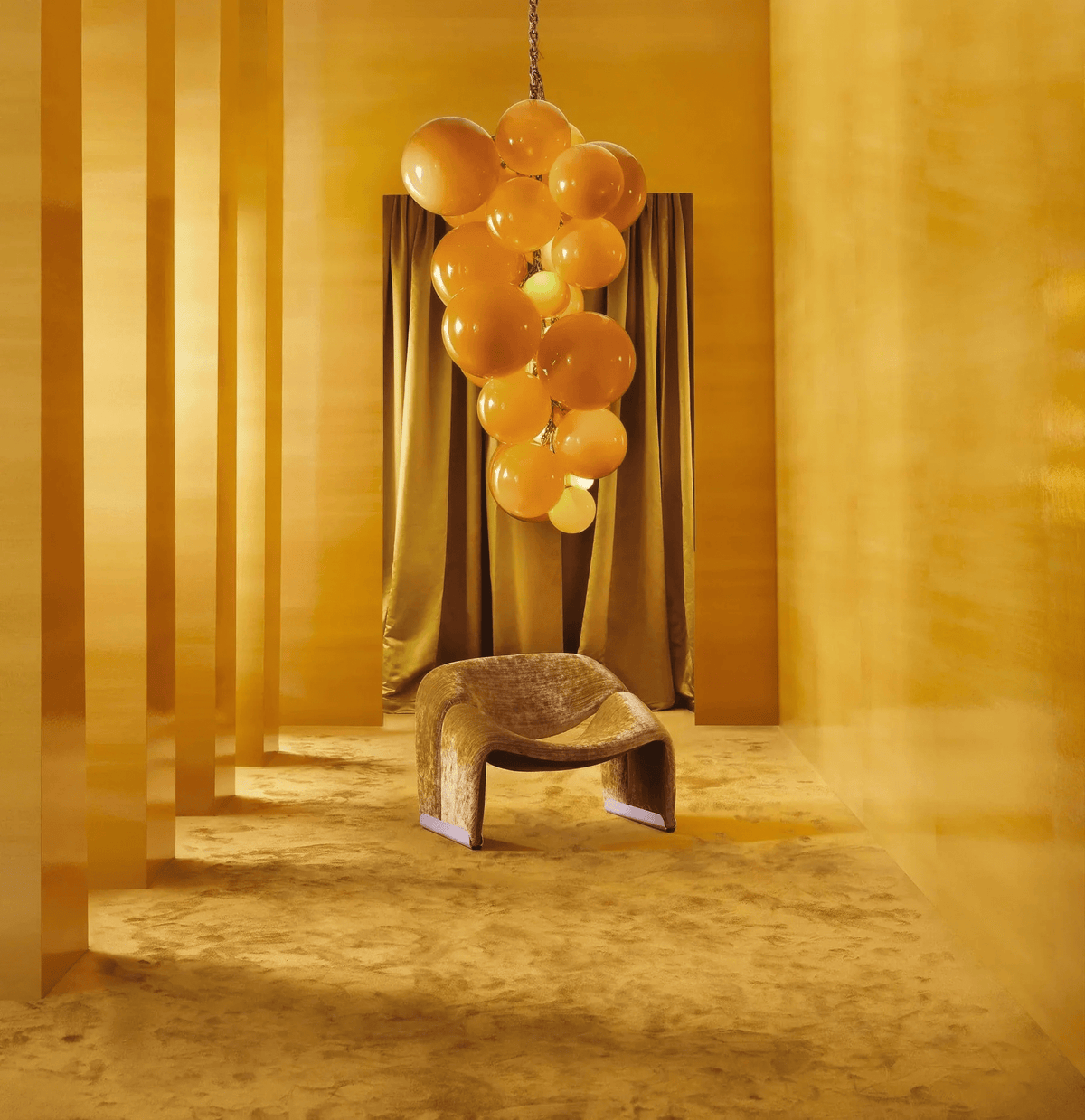 Velymo Grapetta Chandelier