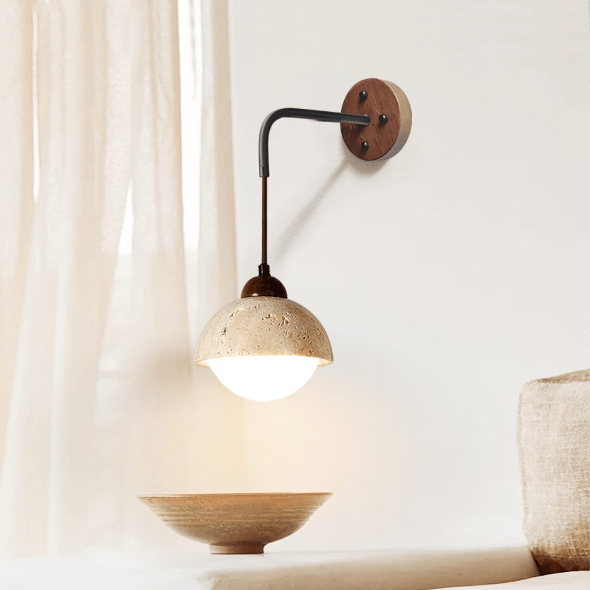 Tavon Cantilever Wall Light