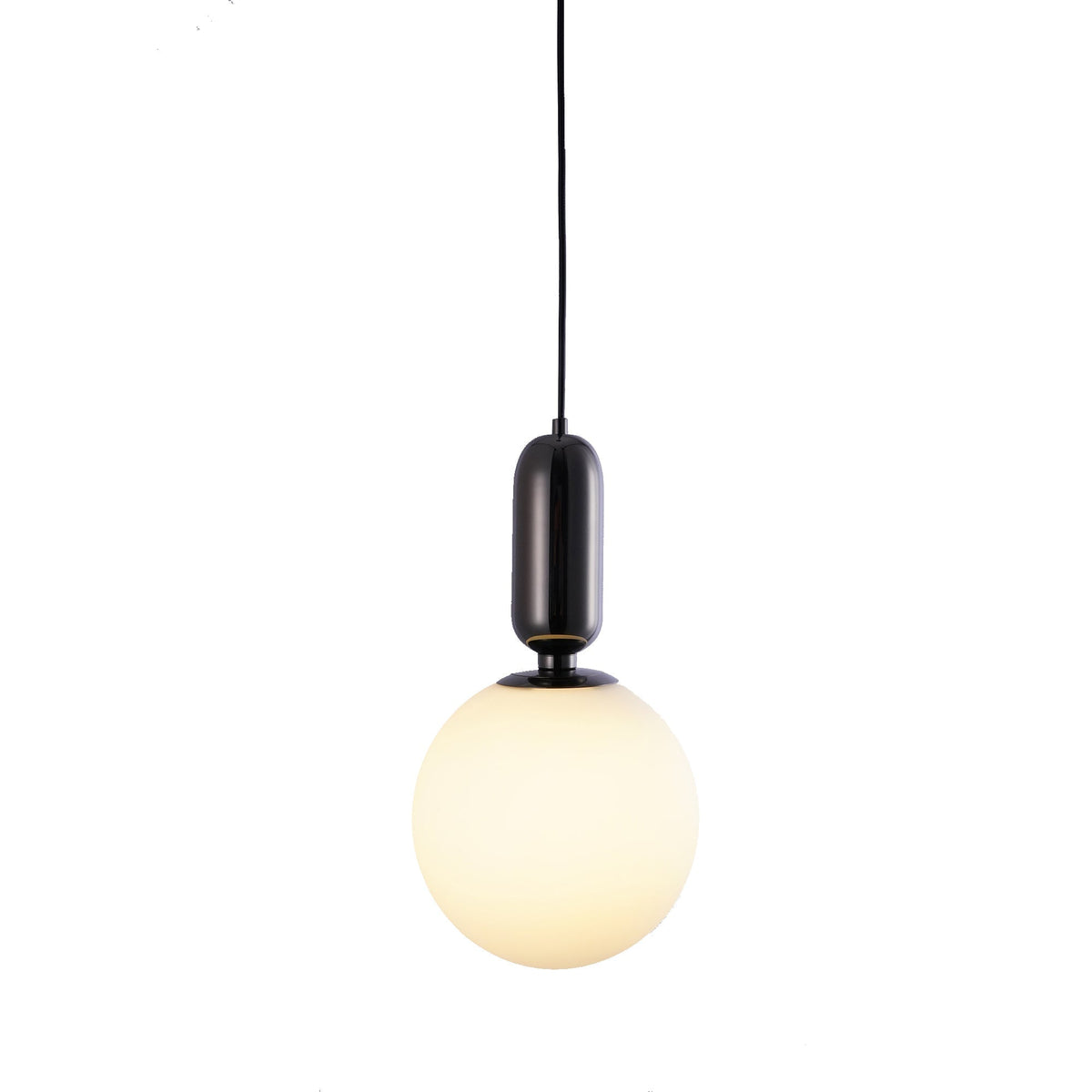 Kade Pendant Light ∅ 5.9″ x H 11.8″ / Dia 15cm x H 30cm / Black + White Pendant light