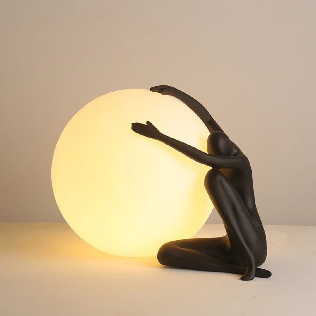 Humanoid Ball Holding Table Lamp ∅ 13.4″ x H 8.7″ / Dia 34cm x H 22cm / Black / US Plug Table lamp