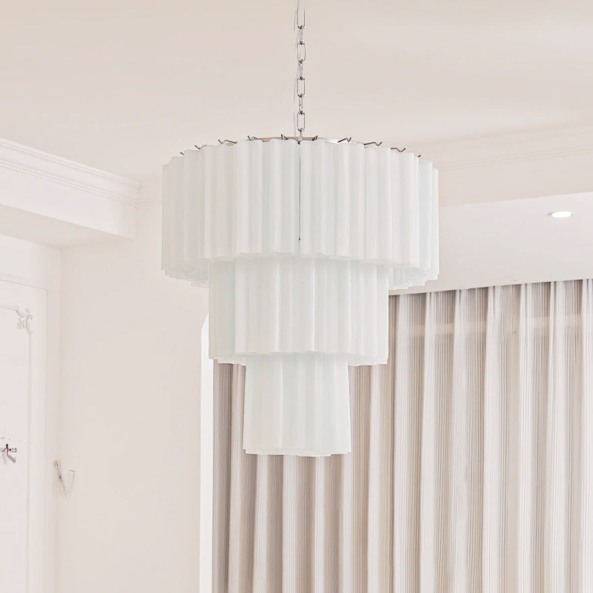 Addis Chandelier 3 layers ? 23.6″ x H 25.6″ / Dia 60cm x H 65cm / White & Chrome Chandelier
