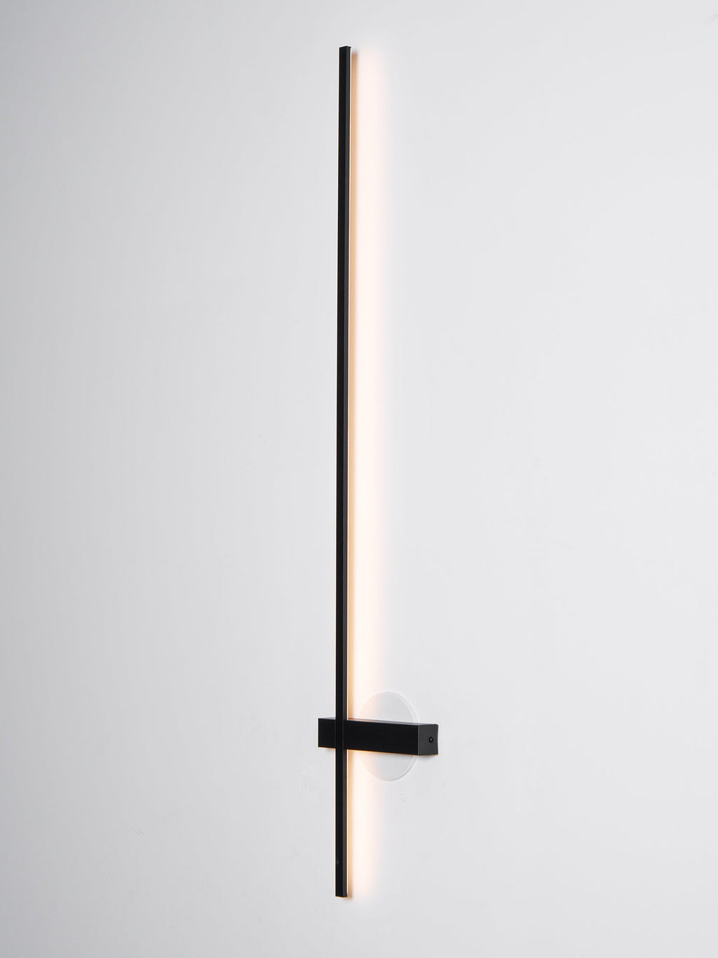 Adeline Linear Rechargeable Sconce