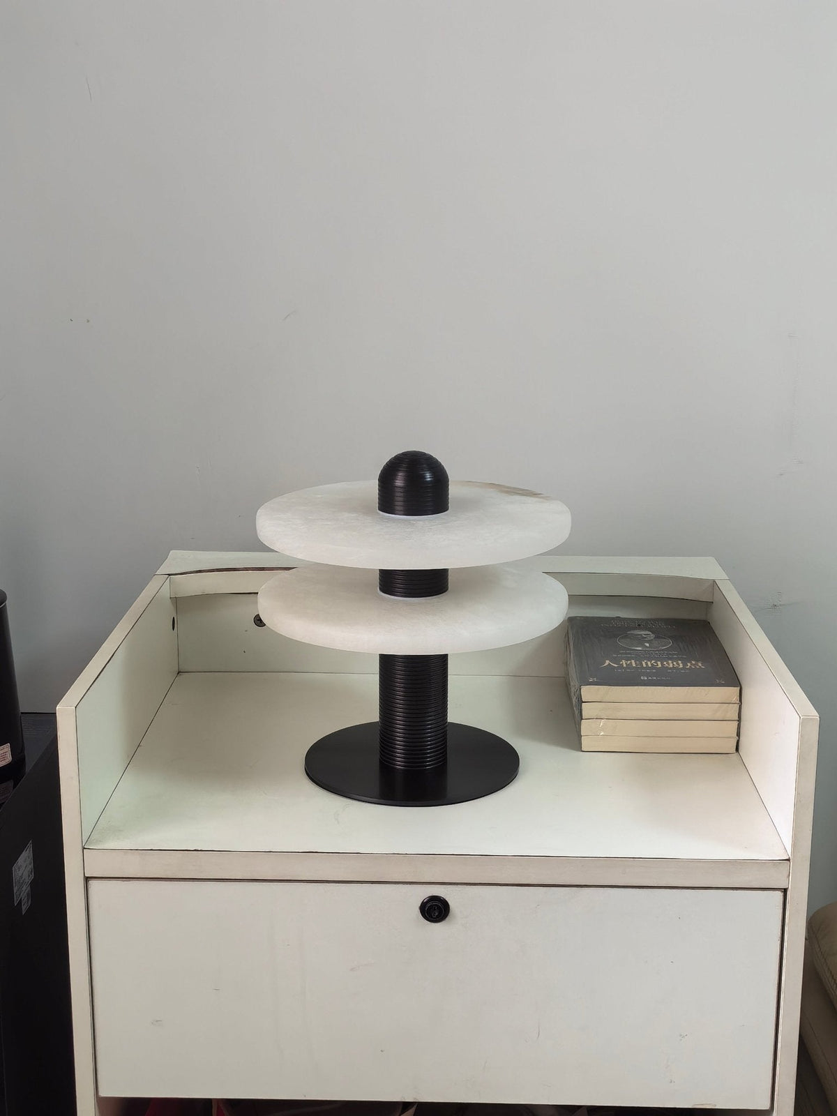 Alabaster Comet table lamp