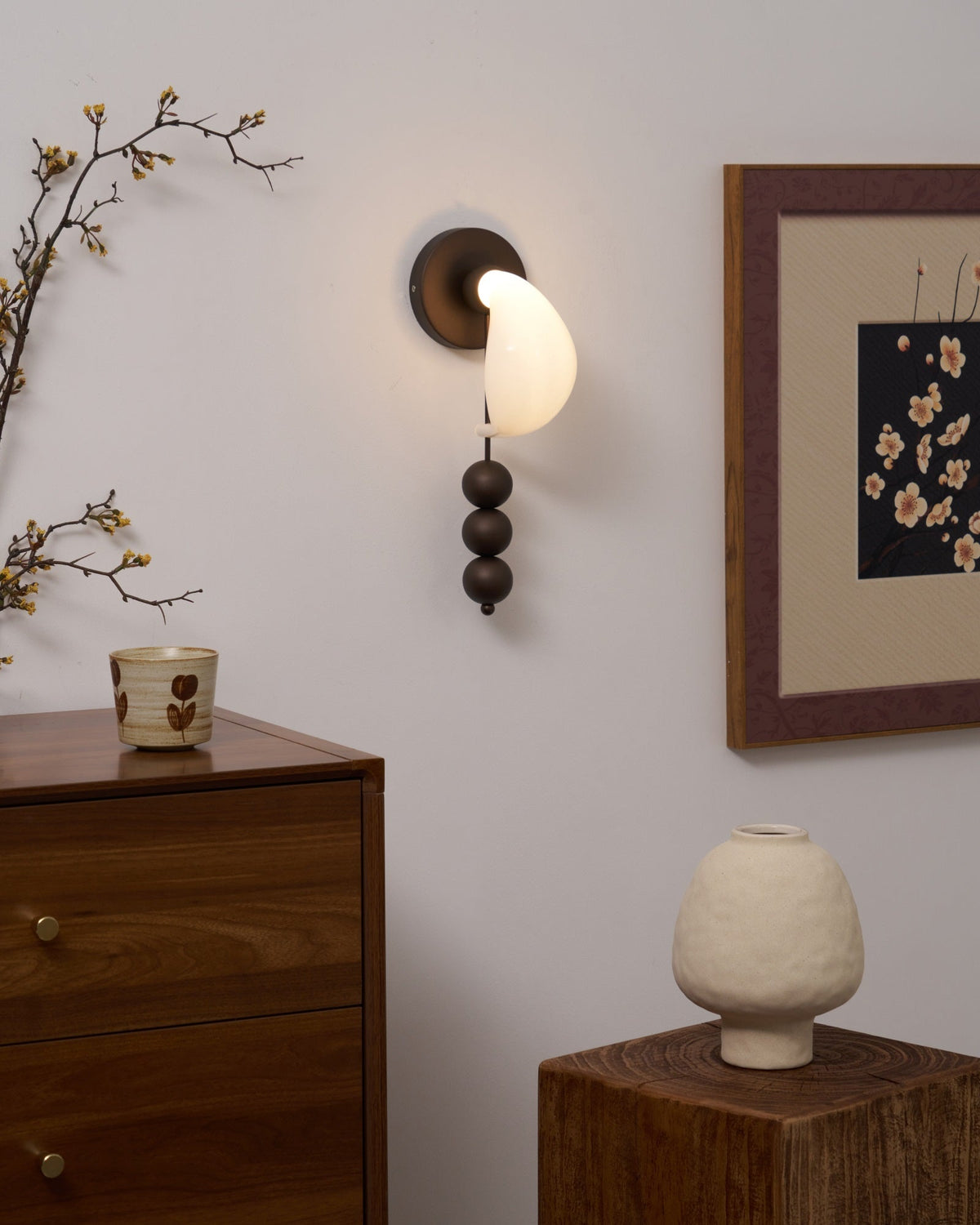 Alabris Wall Light