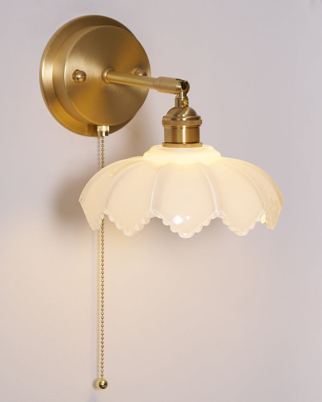 Lotus Rotatable Wall Lamp