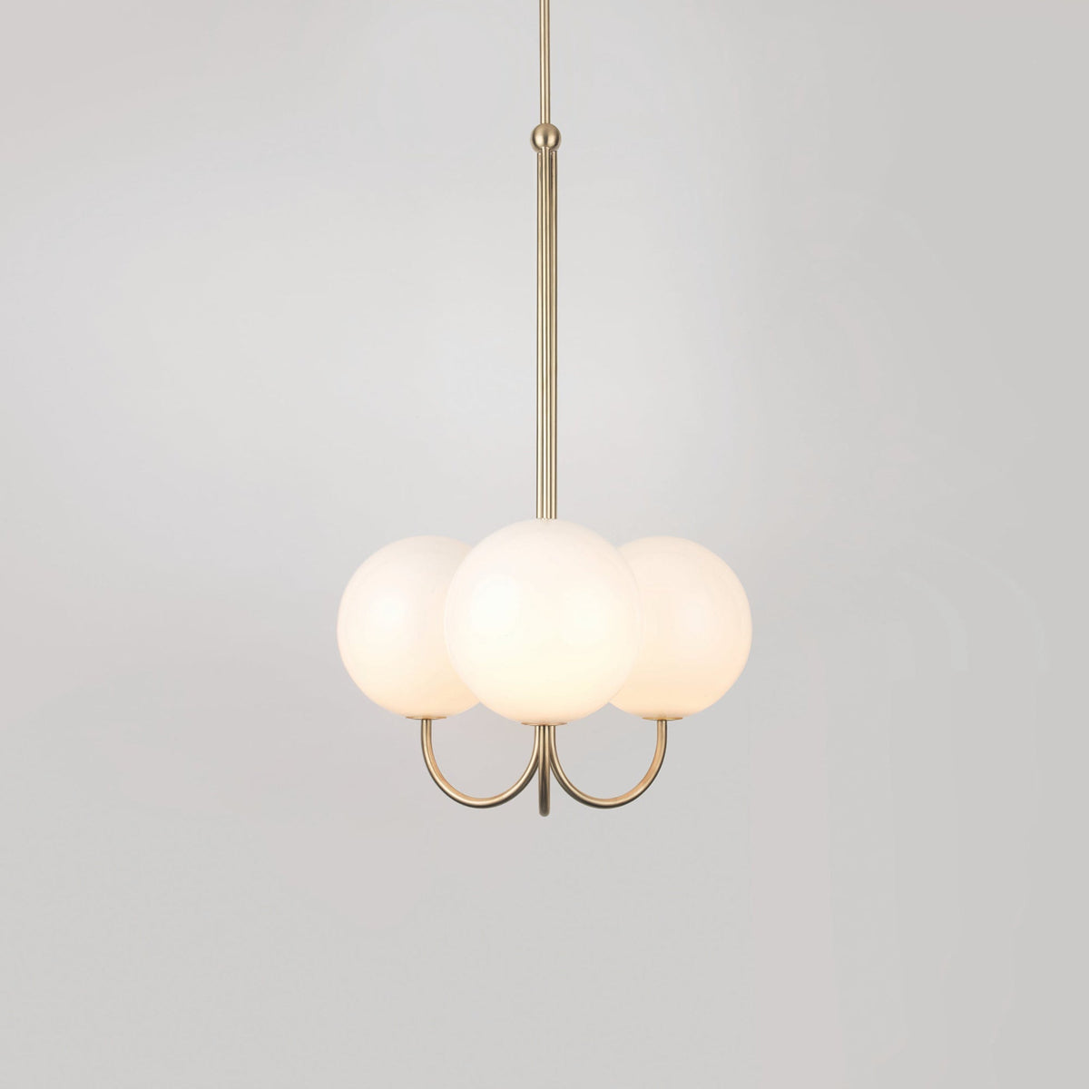 Angle Pendant Light 3 heads ∅ 15″ x H 34.6″ / Dia 38cm x H 88cm / Polished Brass Pendant light