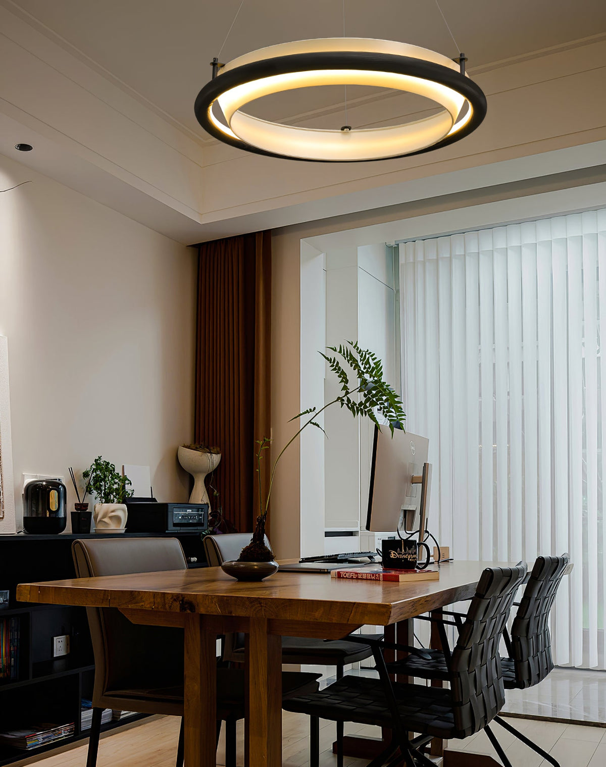 Archelo Pendant Light