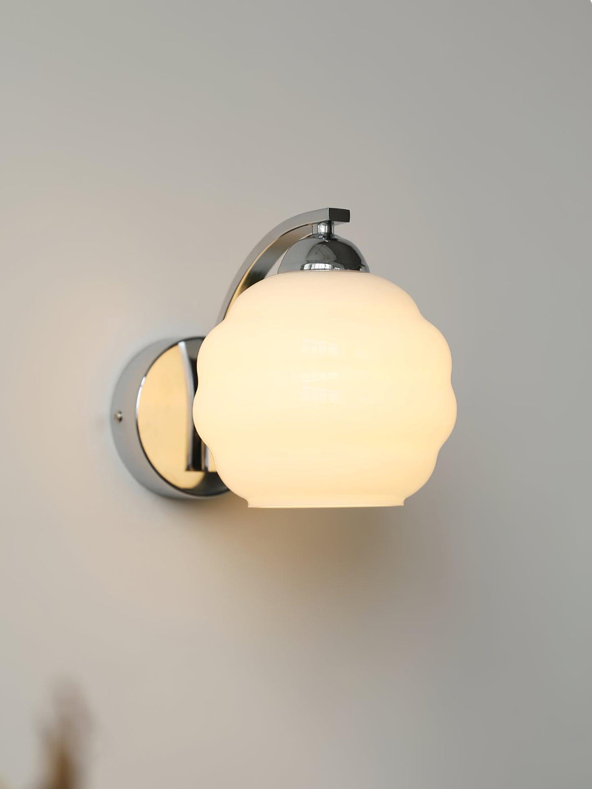 Art Deco Plug-in Wall Lamp