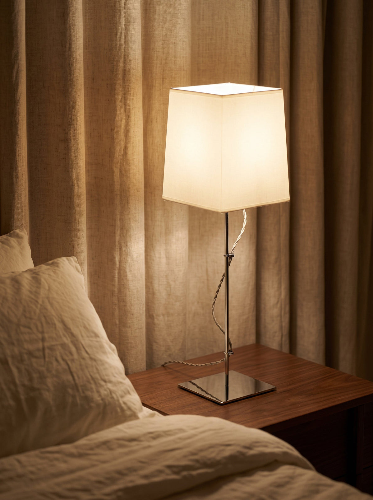 Ateel Slender Table Lamp
