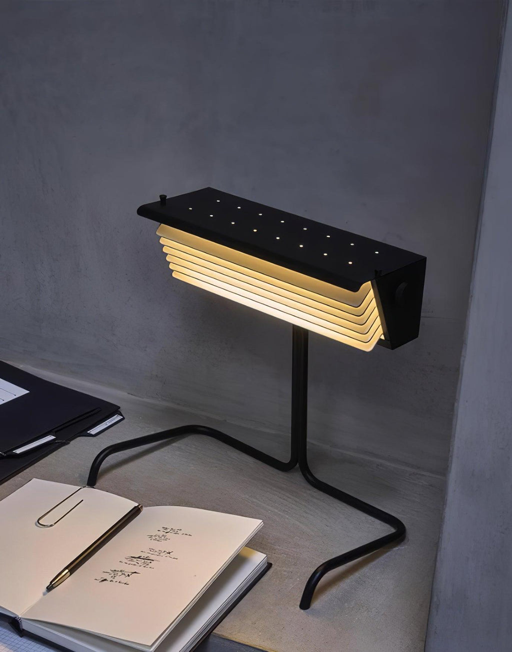 Xalor Table Lamp