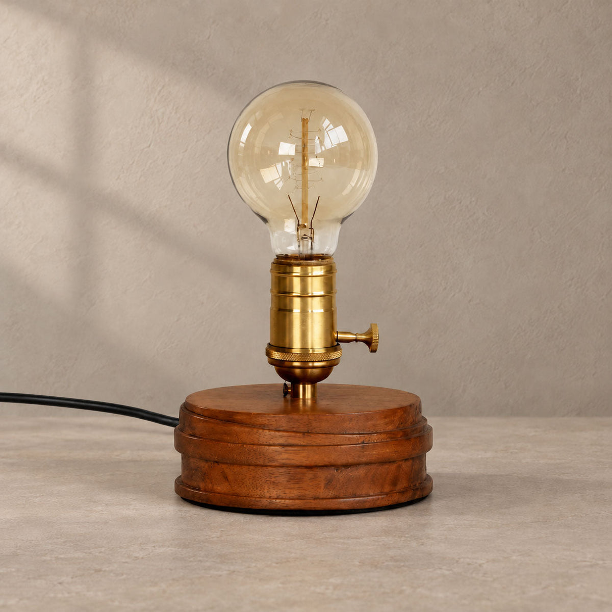 Briston Table Lamp