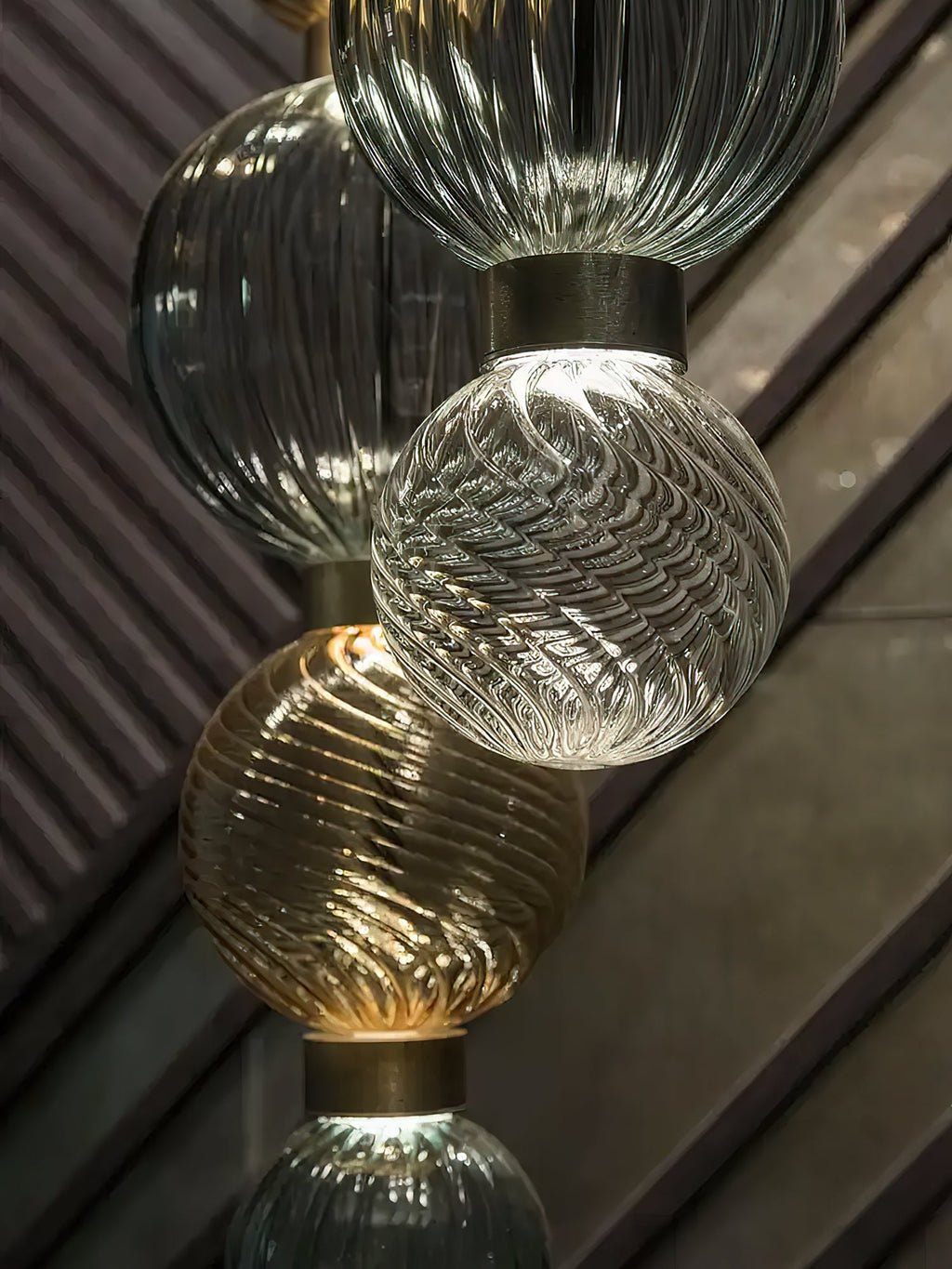 Celvara Globe Pendant Lamp