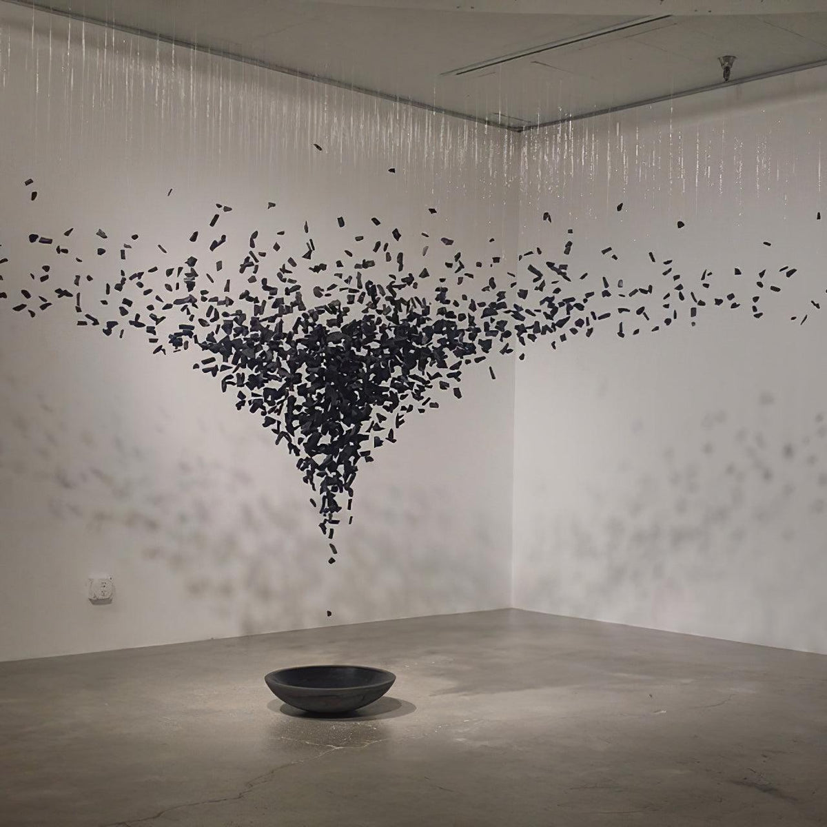 Charcoal Chandeliers M to R Chandelier