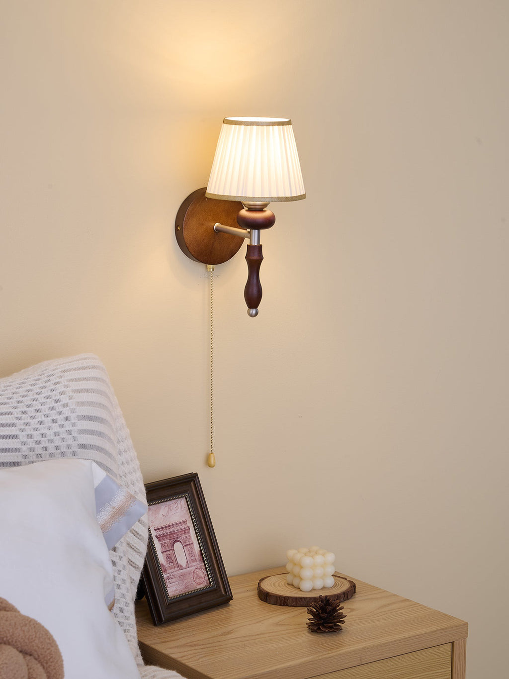 Clarendon Wall Lamp