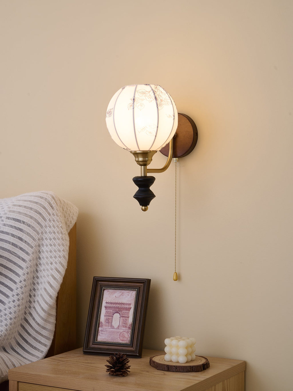 Clarendon Wall Lamp