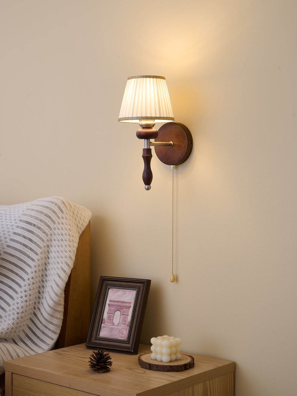 Clarendon Wall Lamp