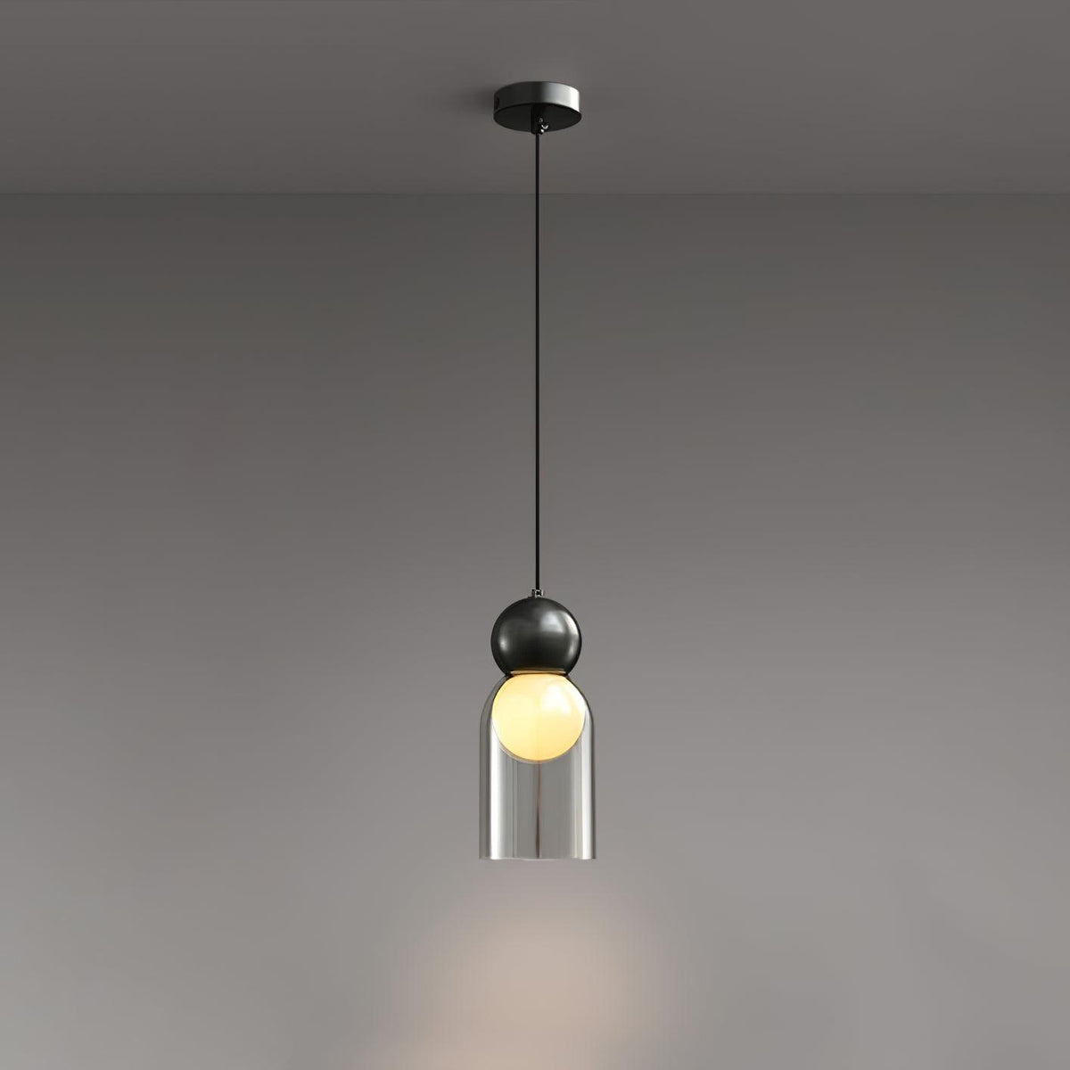 Dani Brass Pendant Lamp ∅ 3.9″ x H 9.1″ / Dia 10cm x H 23cm / Black Pendant light