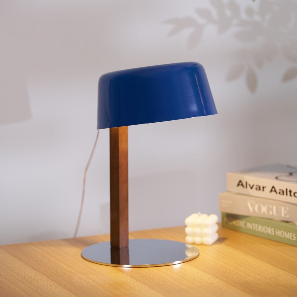 Dario Tilted Table Lamp