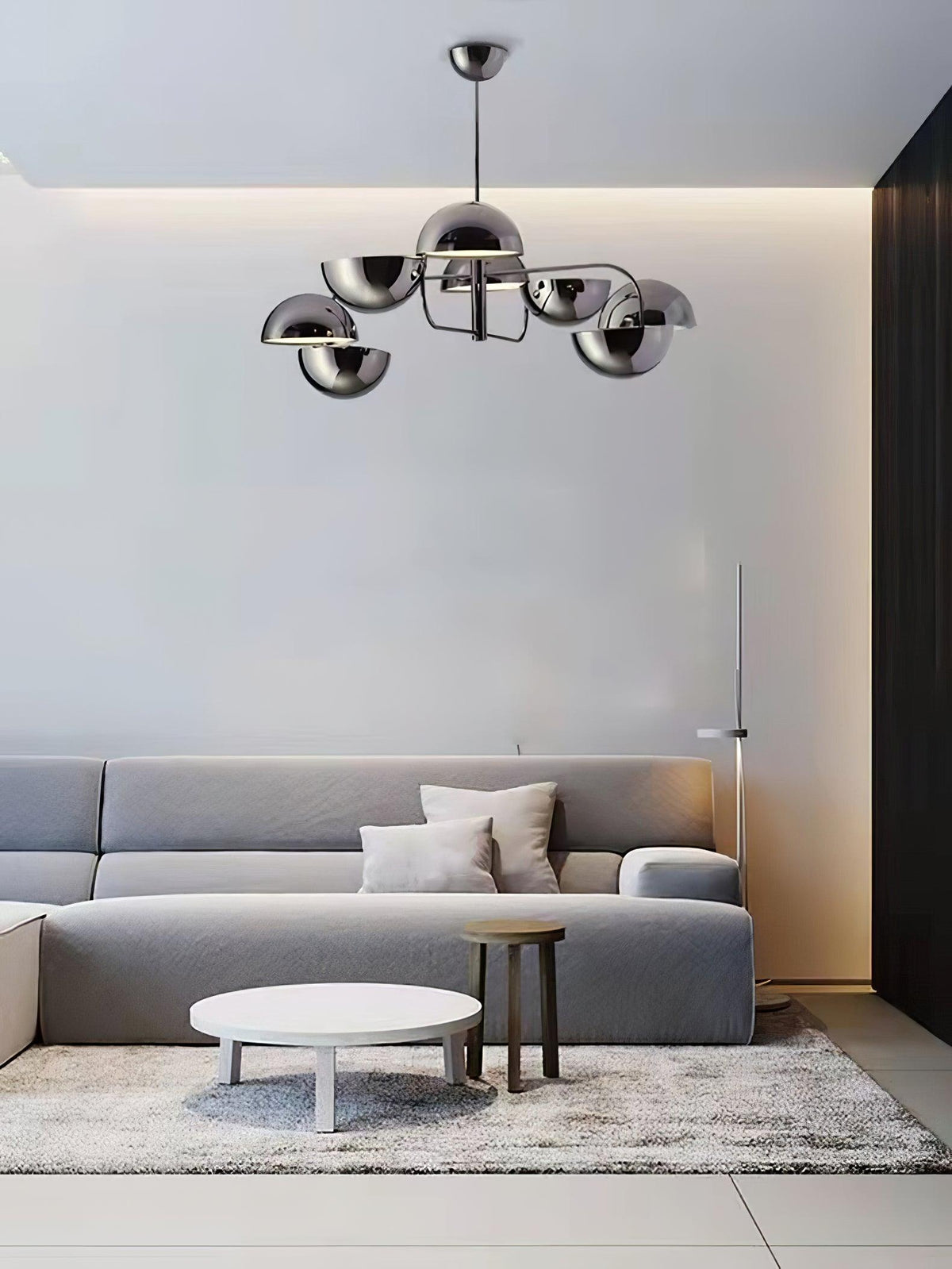 Elisabeth Penta Chandelier ∅ 31.5 x H 39″ / Dia 80cm x H 100cm / Black Chandelier