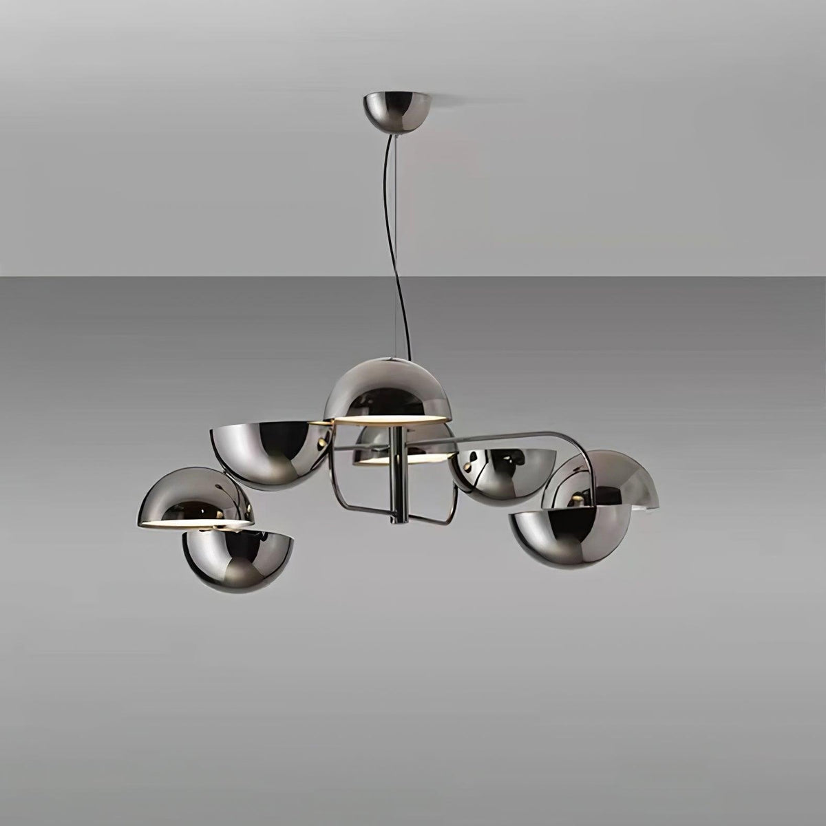 Elisabeth Penta Chandelier ∅ 31.5 x H 39″ / Dia 80cm x H 100cm / Black Chandelier