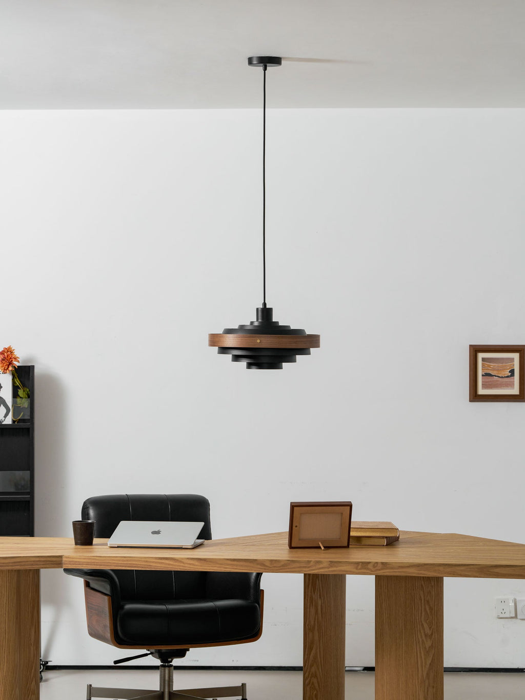 Elric Pendant Light