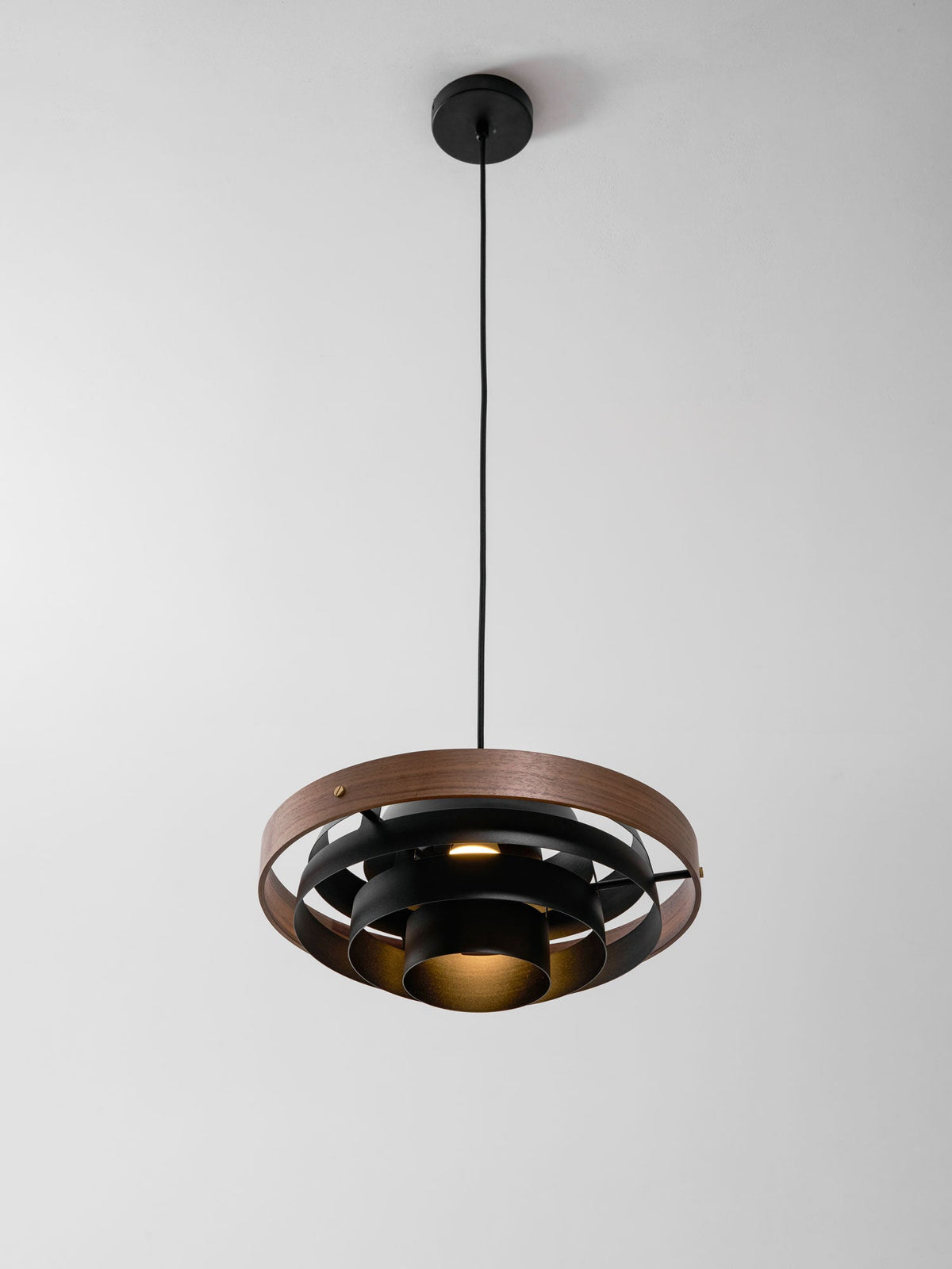 Elric Pendant Light