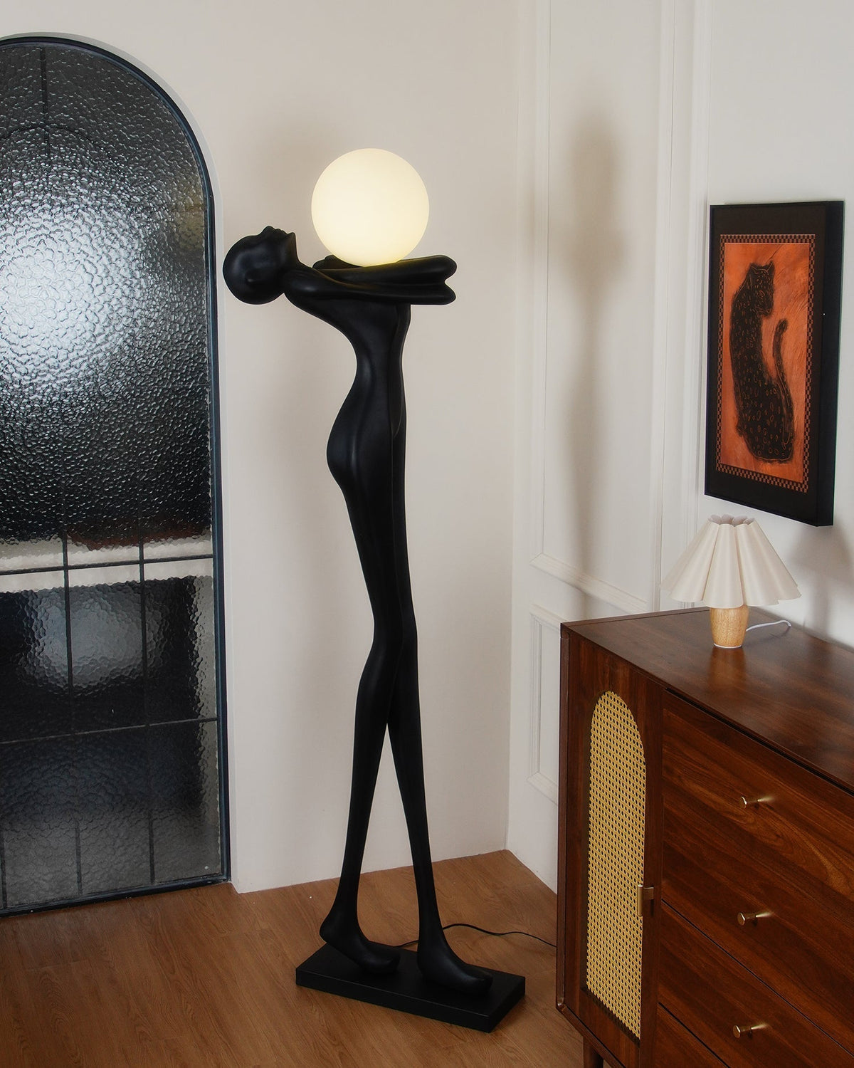 Embrace Ball Sculpture Floor Lamp Floor lamp