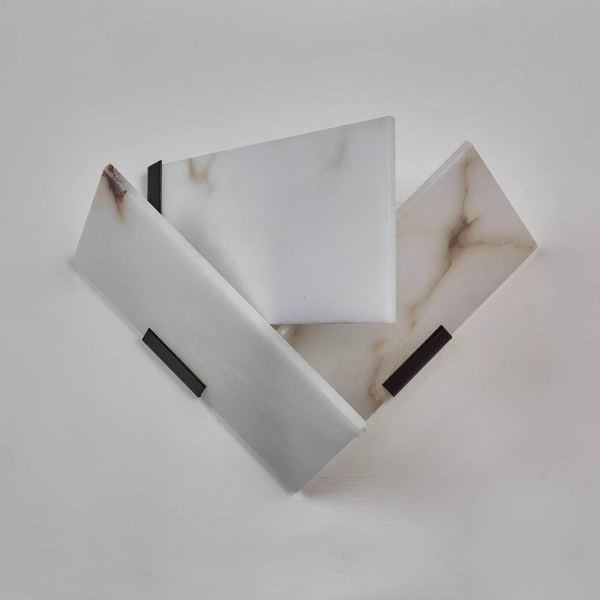 Fly Alabaster Sconce Left ? 10.2″ x H 8.3″ / ? 26cm x H 21cm / White / Warm Light Wall lamp