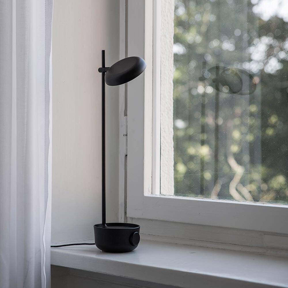 Focal LED Reading light table lamp