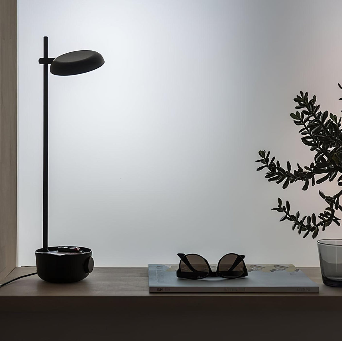Focal LED Reading light table lamp