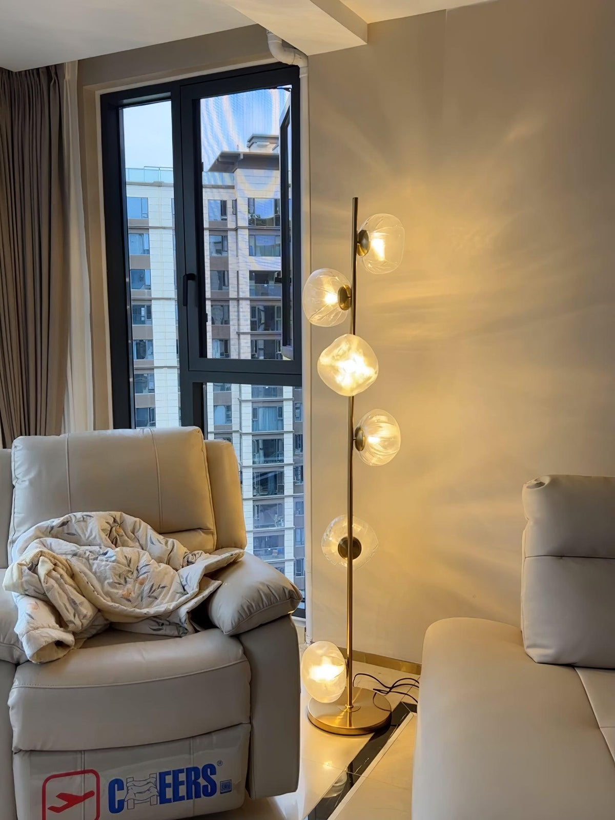 Glass Petals Floor Lamp Floor lamp