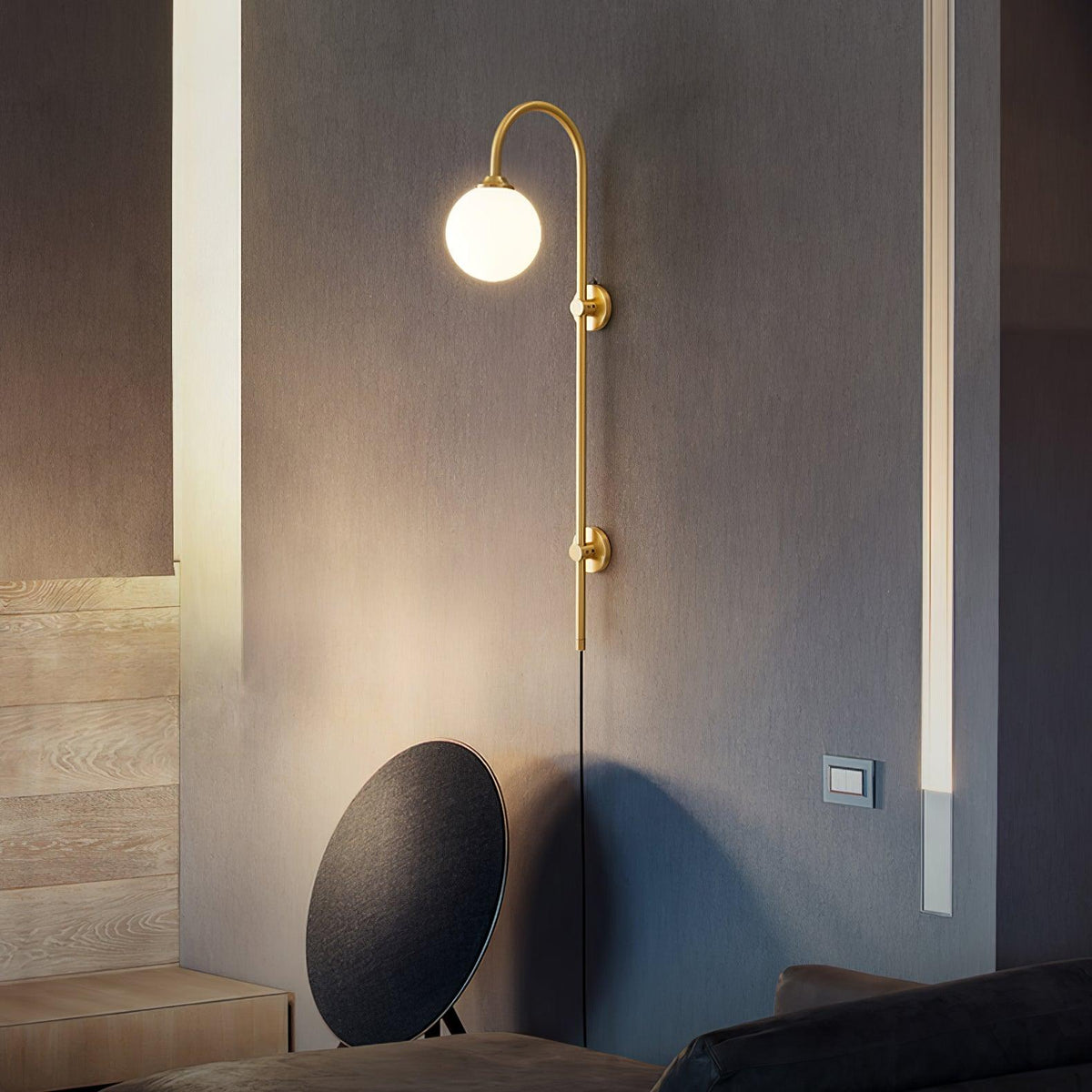 Globe Brass Wall Sconce Wall lamp