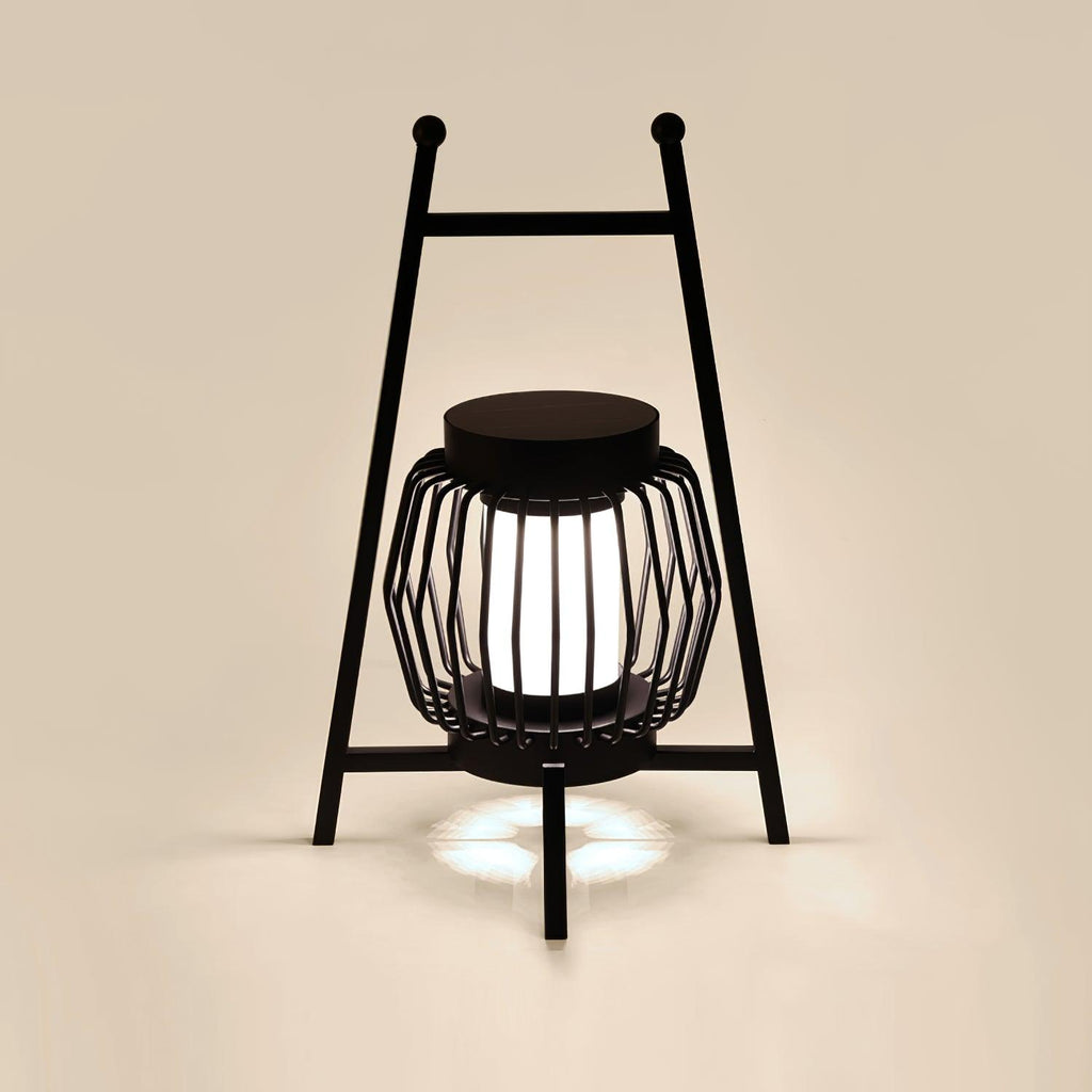 Grau Outdoor Table Lamp ∅ 14.9″ x H 22.4″ / Dia 38cm x H 57cm / Black & White / Solar-Powered Table lamp