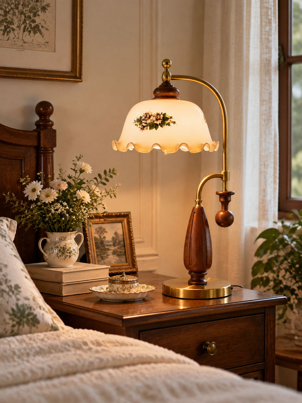 Heritage Bloom Table Lamp