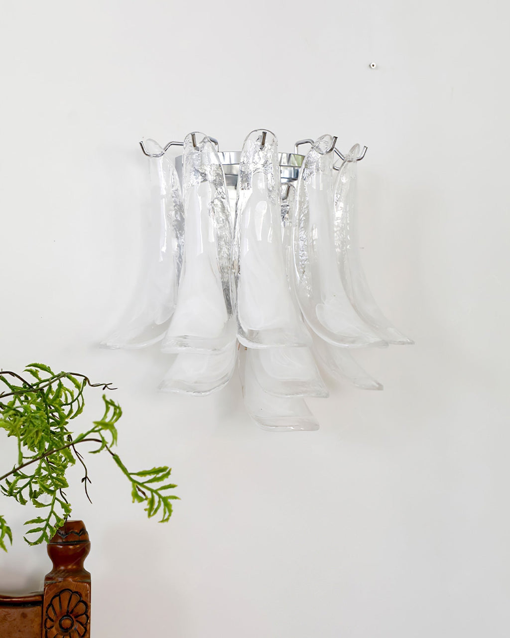 Horseshoe Wall Lamp ∅ 15.4″ x H 13″ / Chrome & White Wall lamp