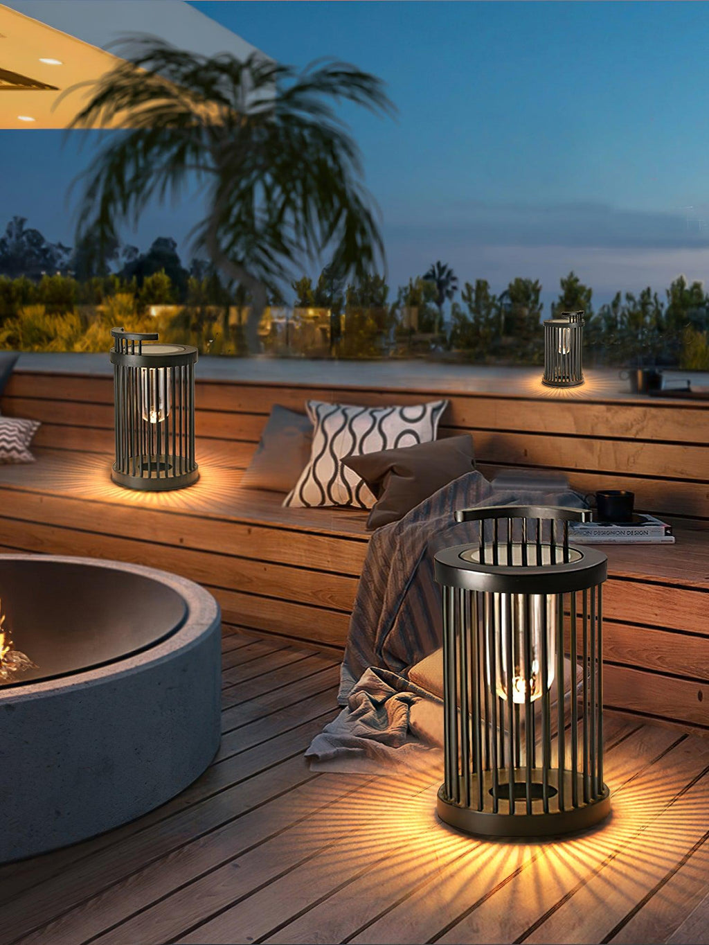 Hurricane Ruhlmann Outdoor Light ∅ 11.8″ x H 20.5″ / Dia 30cm x H 52cm / Black / Solar power storage Table lamp