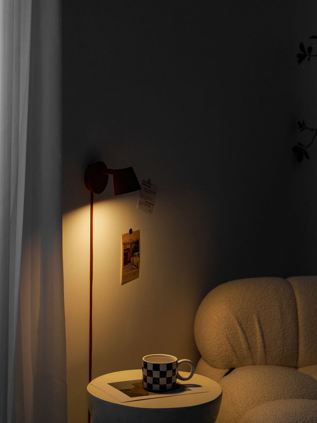 Tip Plug-In Wall Lamp