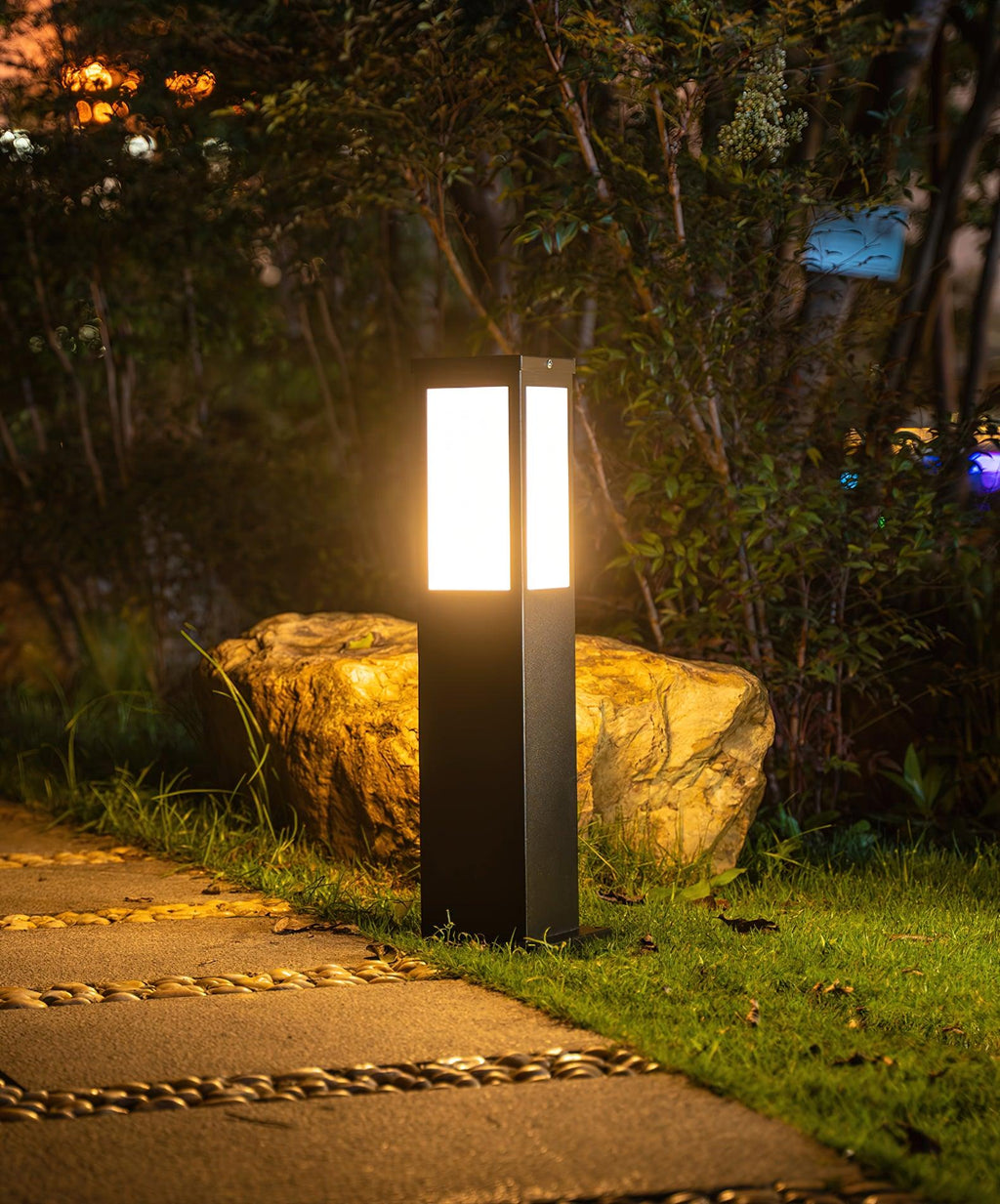 Lantern Column Solar Bollard Light