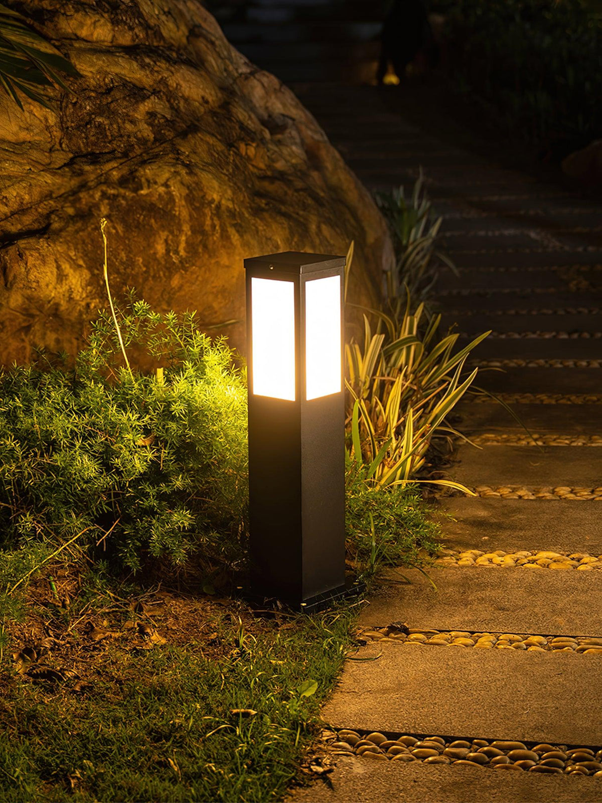 Lantern Column Solar Bollard Light