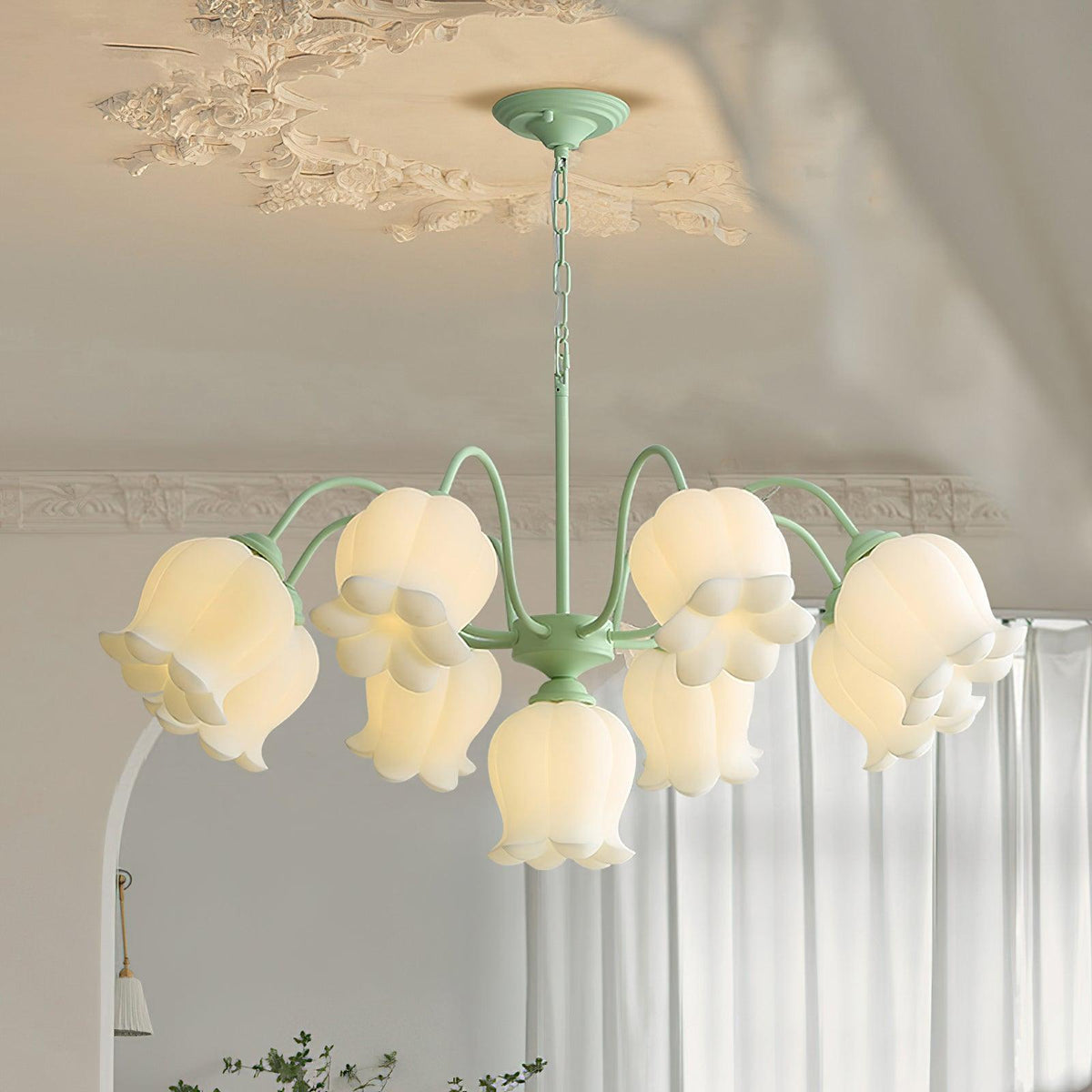 Lilium Chandelier Chandelier