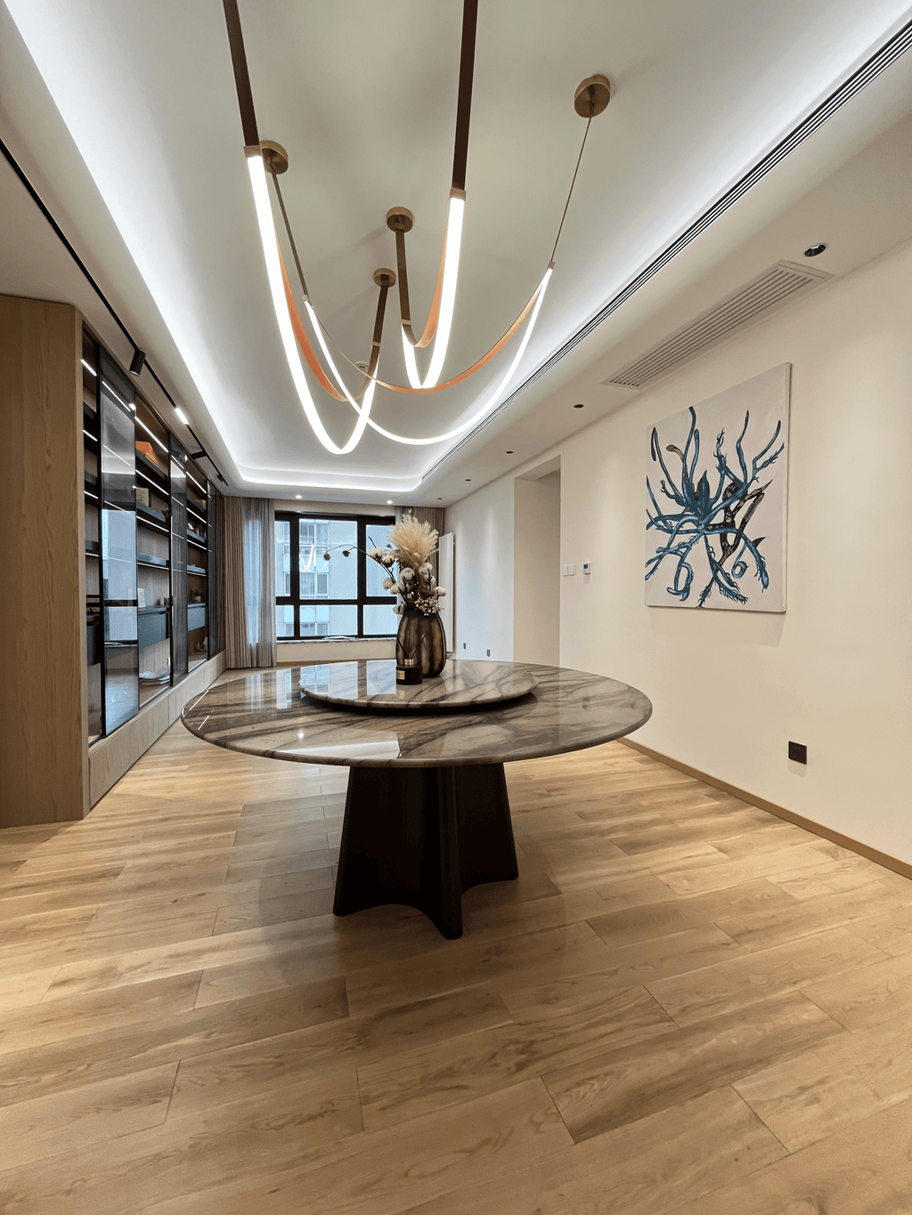 Lunara Strap Chandelier