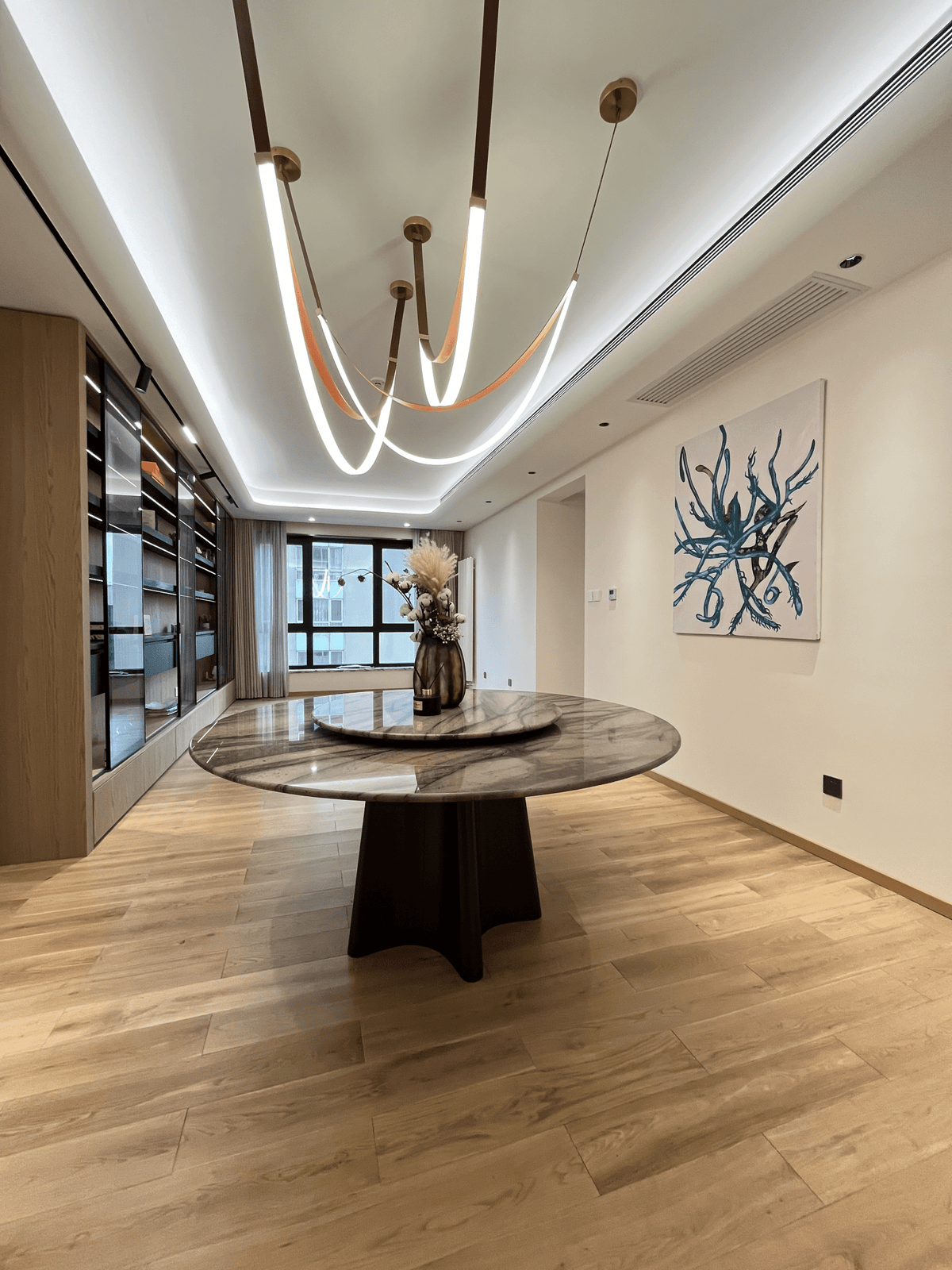 Lunara Strap Chandelier