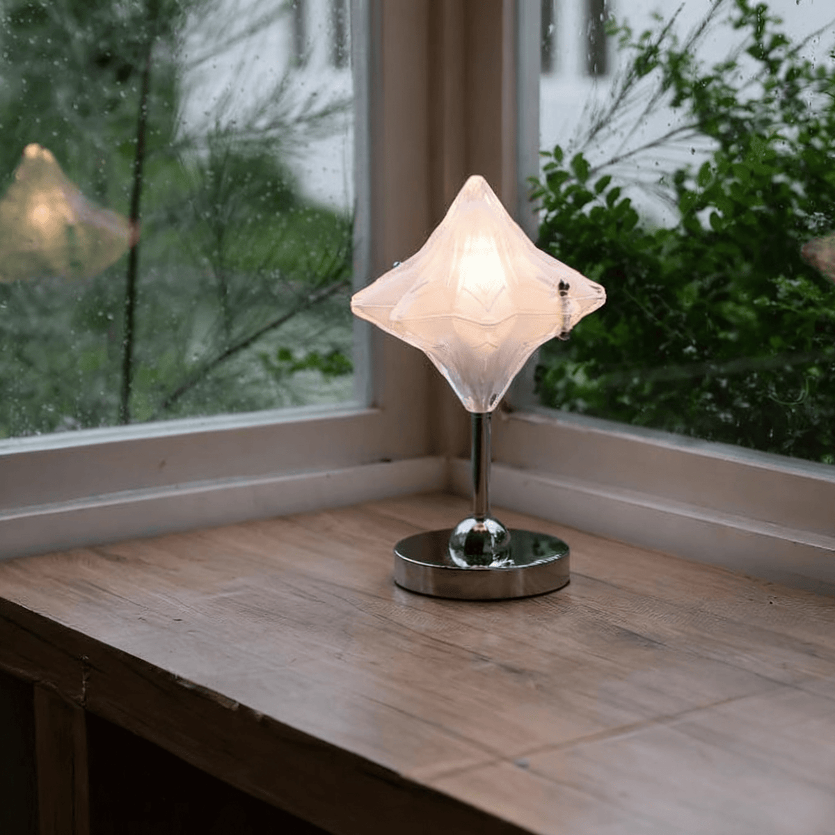 Lyra Star Table Light