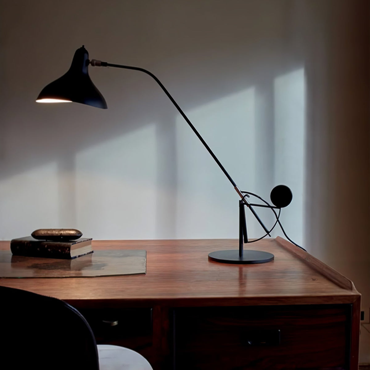 Oculus Arm Table Lamp
