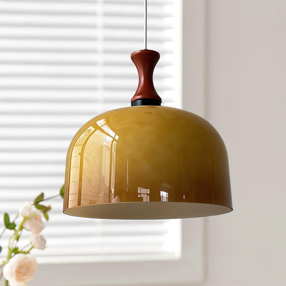 Meblo Pendant Light ∅ 11.8″ x H 12.5″ / Dia 30cm x H 32cm / Walnut & Brown Pendant light