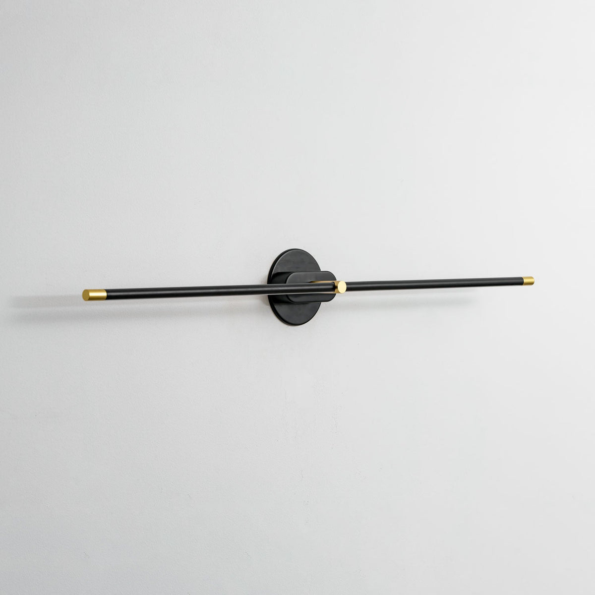Minimalist Linear Wall Lamp