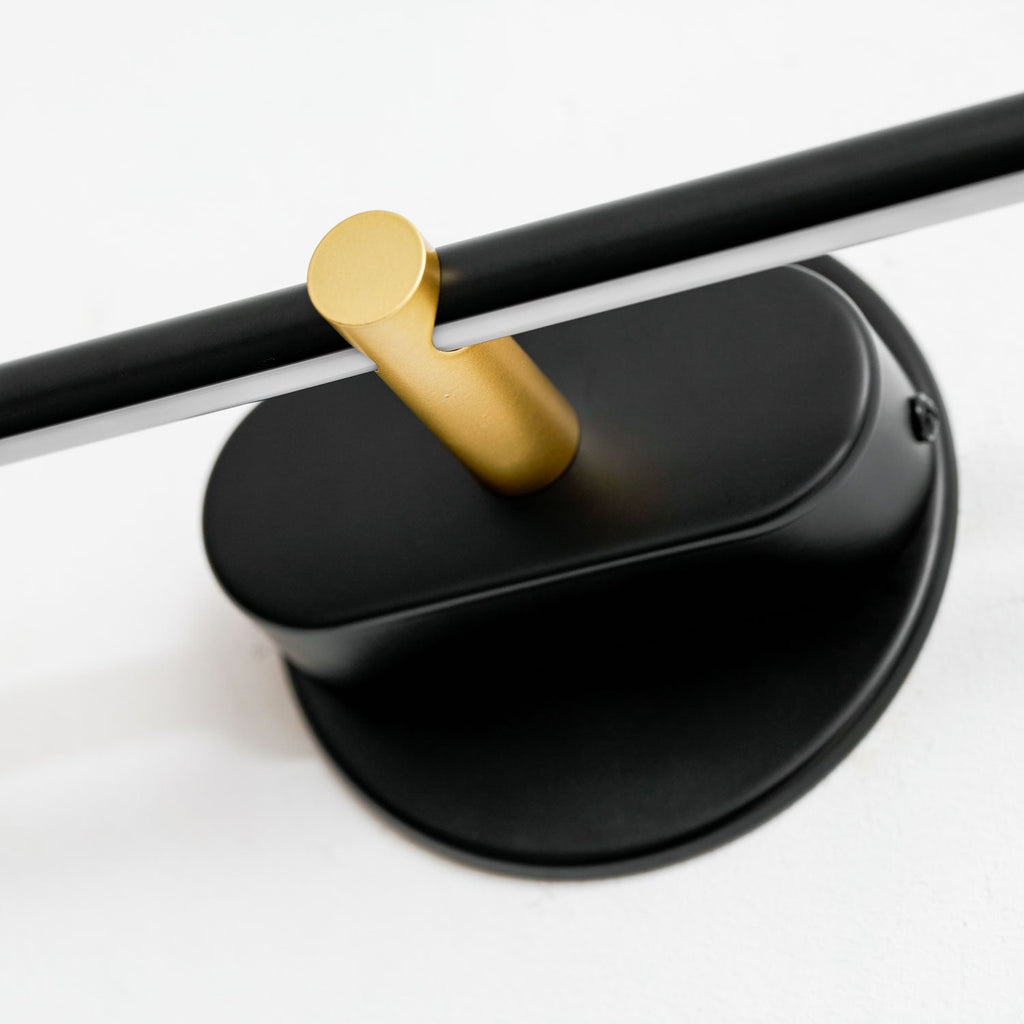 Minimalist Linear Wall Lamp